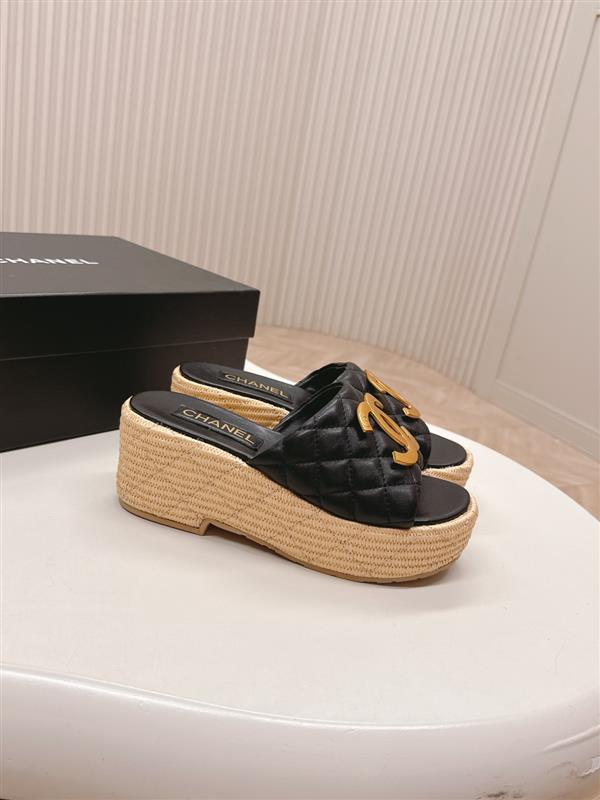 20251128184434489 270